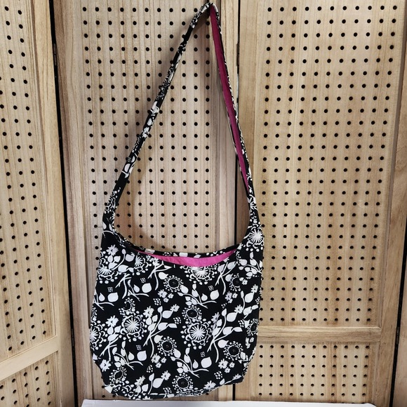 thirty-one Handbags - Thirty One Reversible Hobo Tote Purse Bag Black And White Floral Pink Crossbody